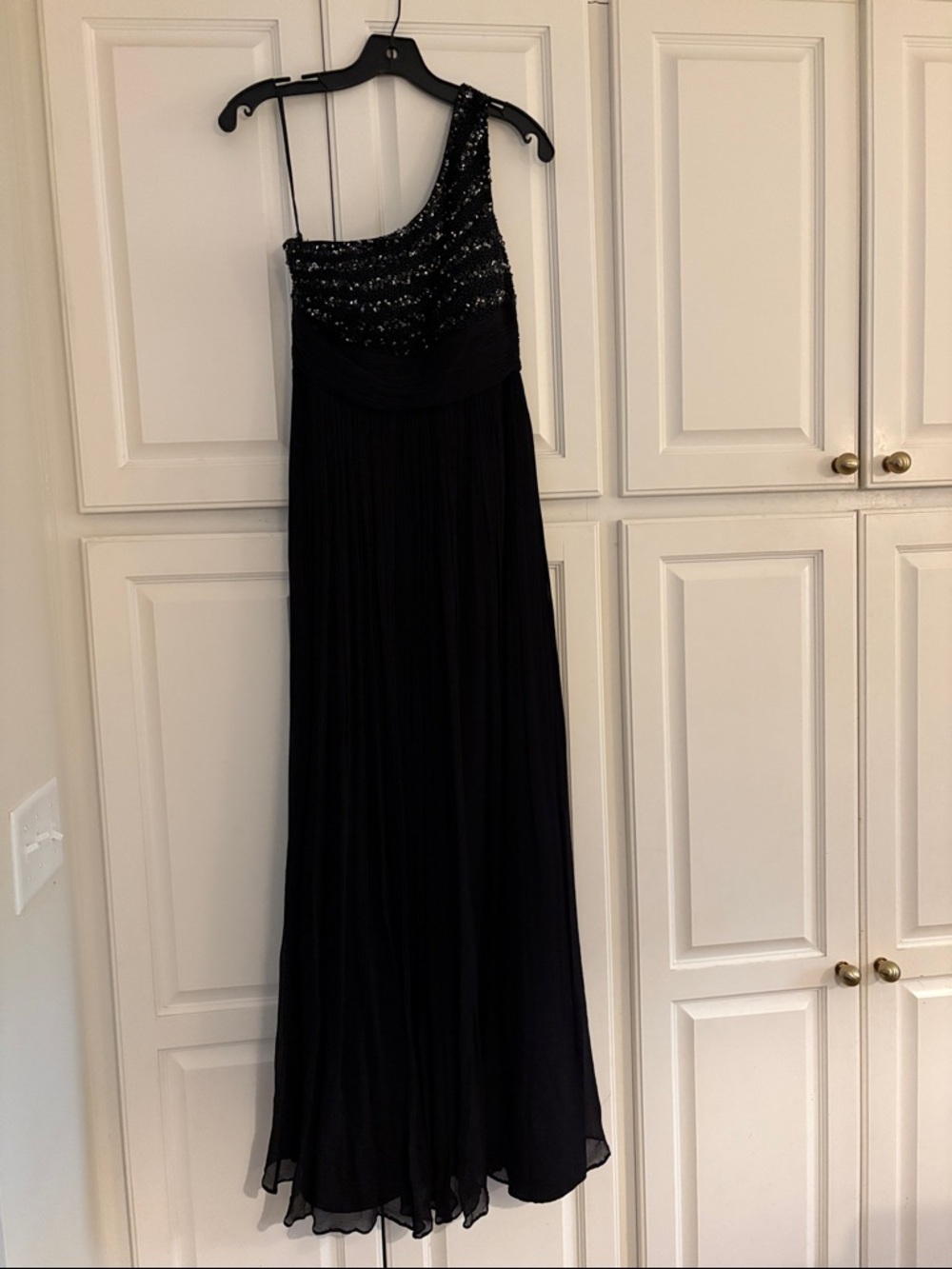 Aidan Mattox Black One-Shoulder Sequin Evening Gown
